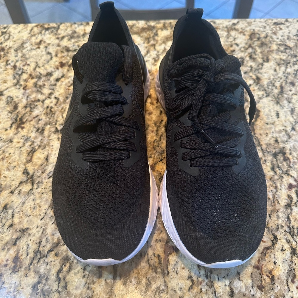 Nike flyknit epic react